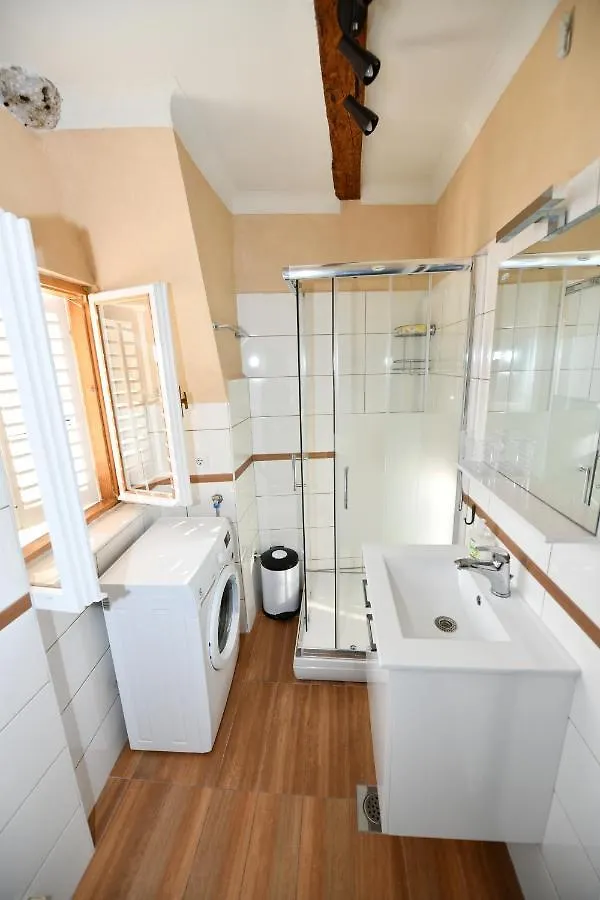 Zupan 1 - Apartman Krk Town 4*,  Croatia
